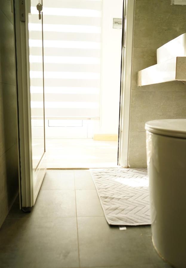 Lyn House - Service Apartment Hoang Quoc Viet Hanói Exterior foto