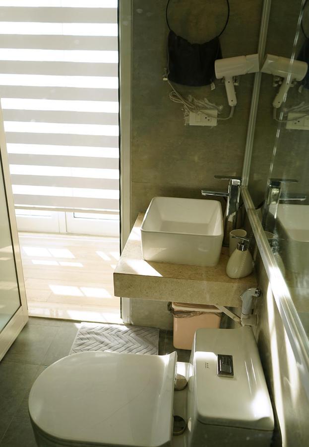 Lyn House - Service Apartment Hoang Quoc Viet Hanói Exterior foto